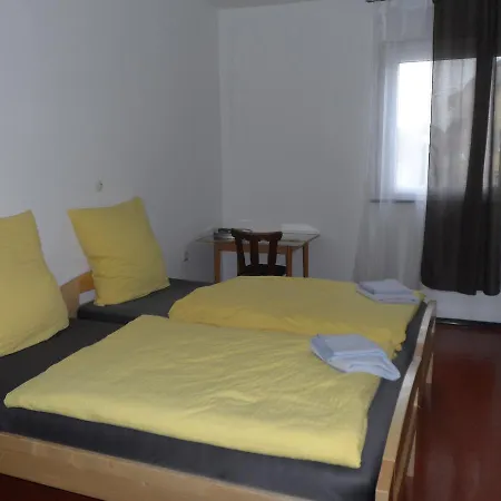 Hohenloher Haus 酒店 *